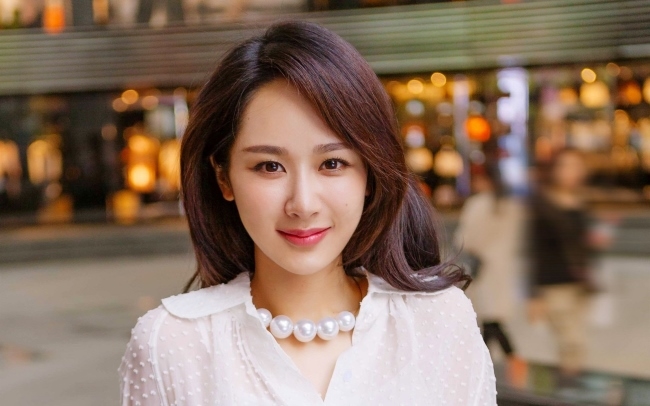 Những ca dậy thì thành công của Cbiz: Dương Tử lột xác