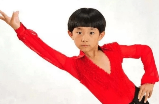 Những ca dậy thì thành công của Cbiz: Dương Tử lột xác