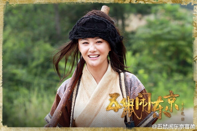 Sao Cbiz làm ăn mày: Trịnh Sảng xinh xắn, AngelaBaby như tiểu thư