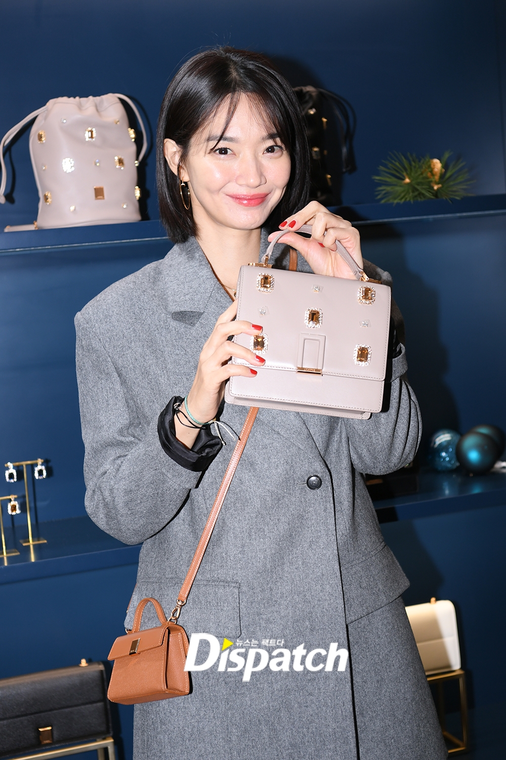 Shin Min Ah xứng danh “nữ thần tóc ngắn” cực ngầu trong sự kiện