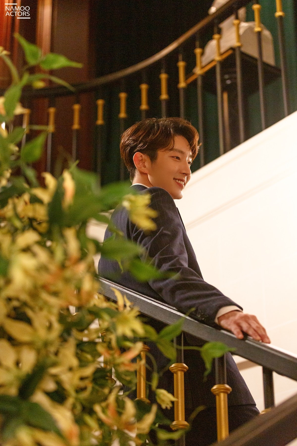 Lee Jun Ki tặng fan bộ ảnh khoe vẻ đẹp nam thần cực phẩm quyến rũ