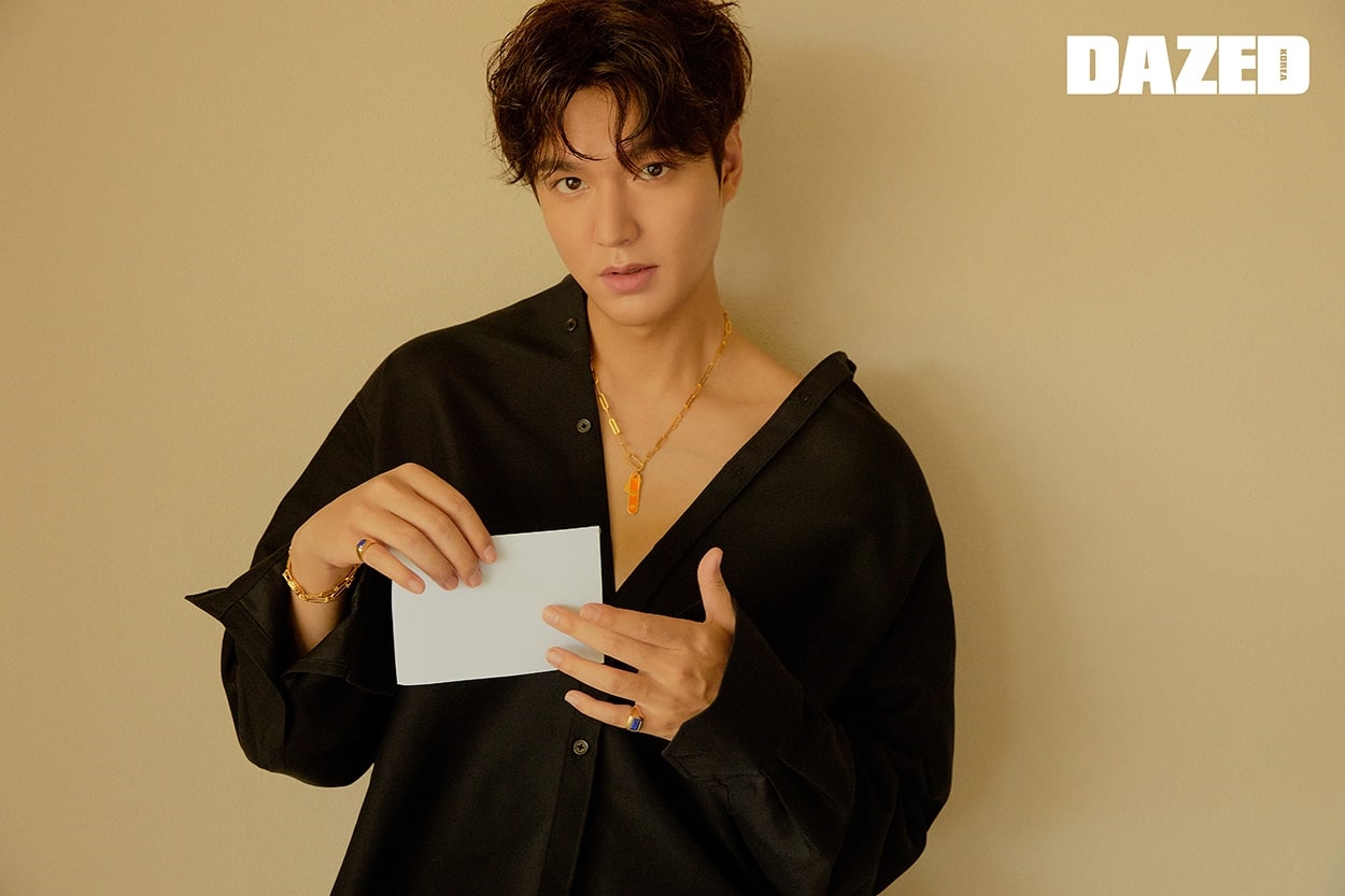 Lee Min Ho đẹp trai quyến rũ trong bộ ảnh tạp chí mới