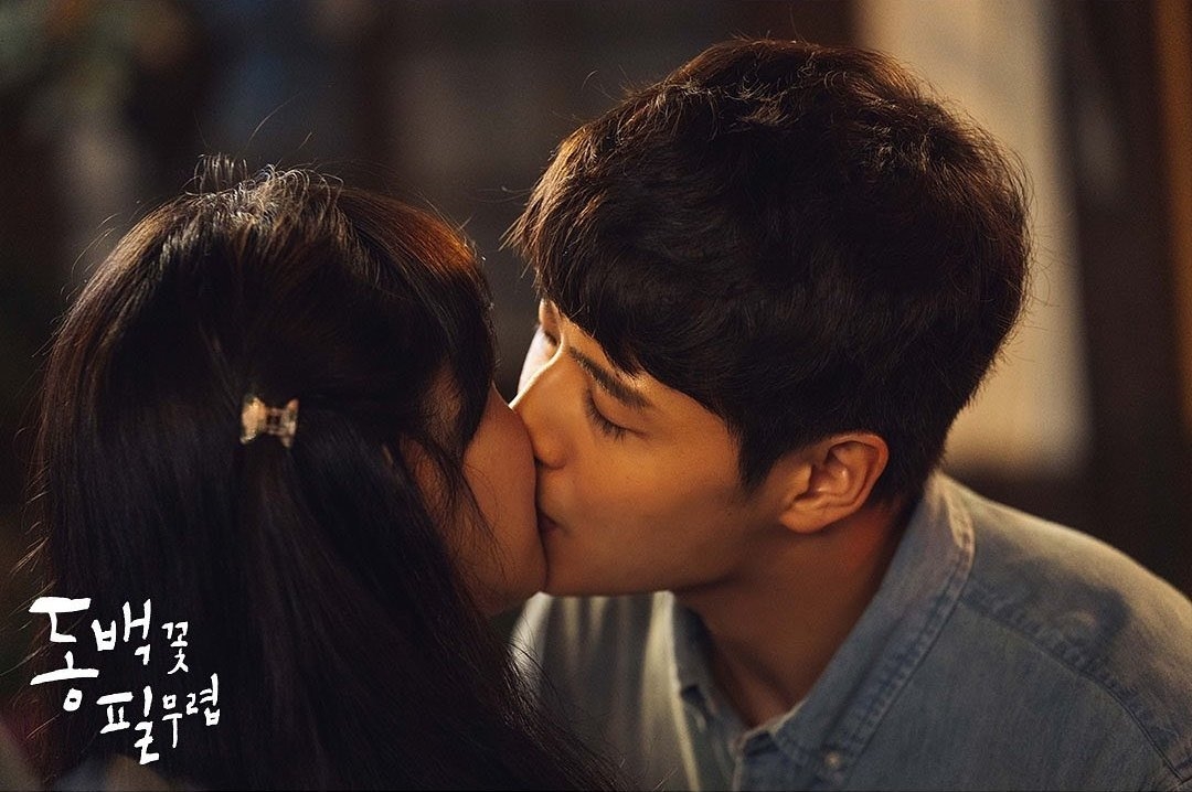 10 nụ hôn đỉnh cao nhất trong drama Hàn qua từng năm trong thập kỷ qua