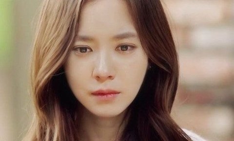Ngắm loạt ảnh nhan sắc rực rỡ khi đôi mươi của dàn mỹ nhân đời đầu 8x
