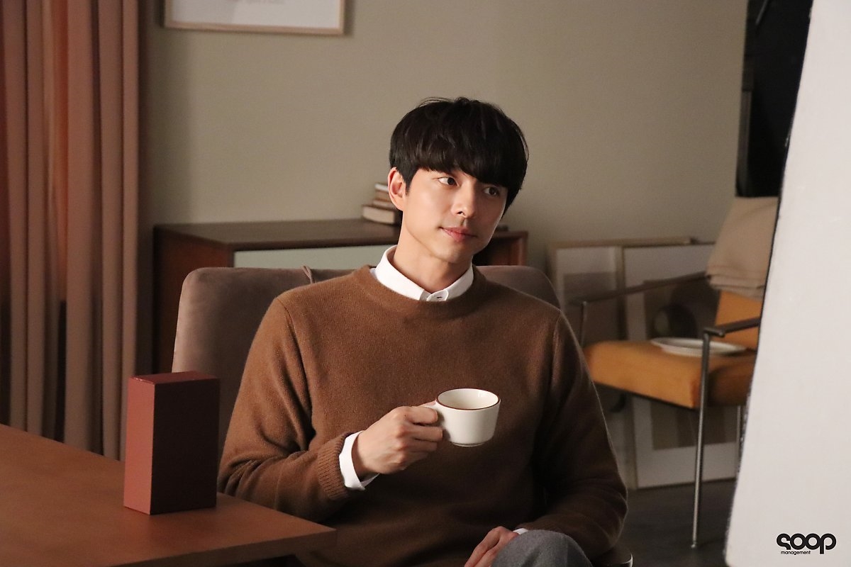 Gong Yoo tỏa khí chất nam thần trong bộ ảnh chụp quảng cáo mới