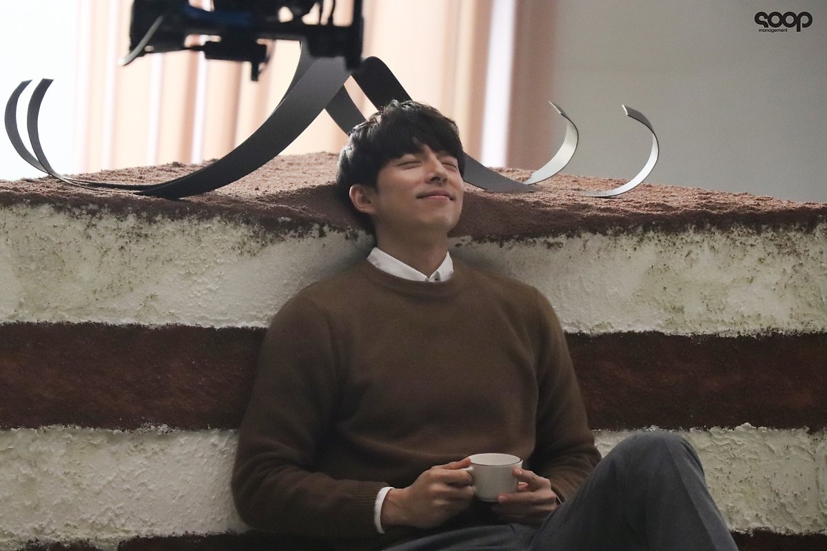 Gong Yoo tỏa khí chất nam thần trong bộ ảnh chụp quảng cáo mới