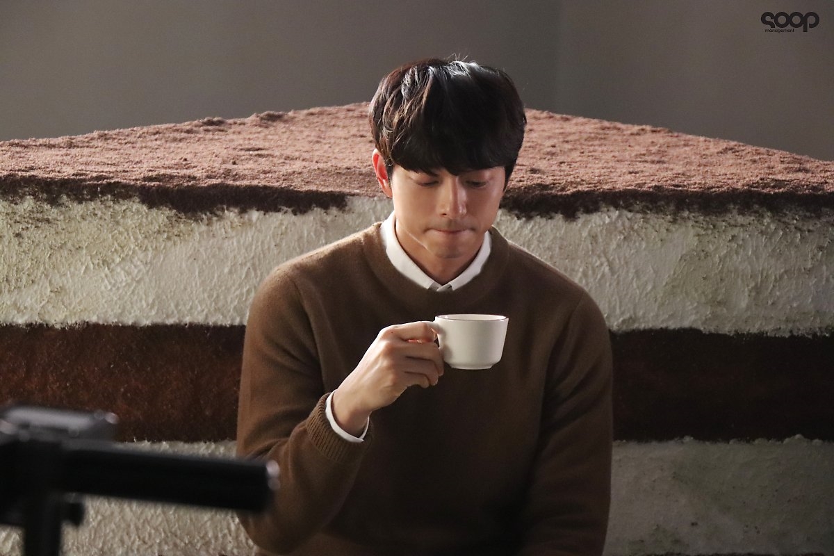 Gong Yoo tỏa khí chất nam thần trong bộ ảnh chụp quảng cáo mới