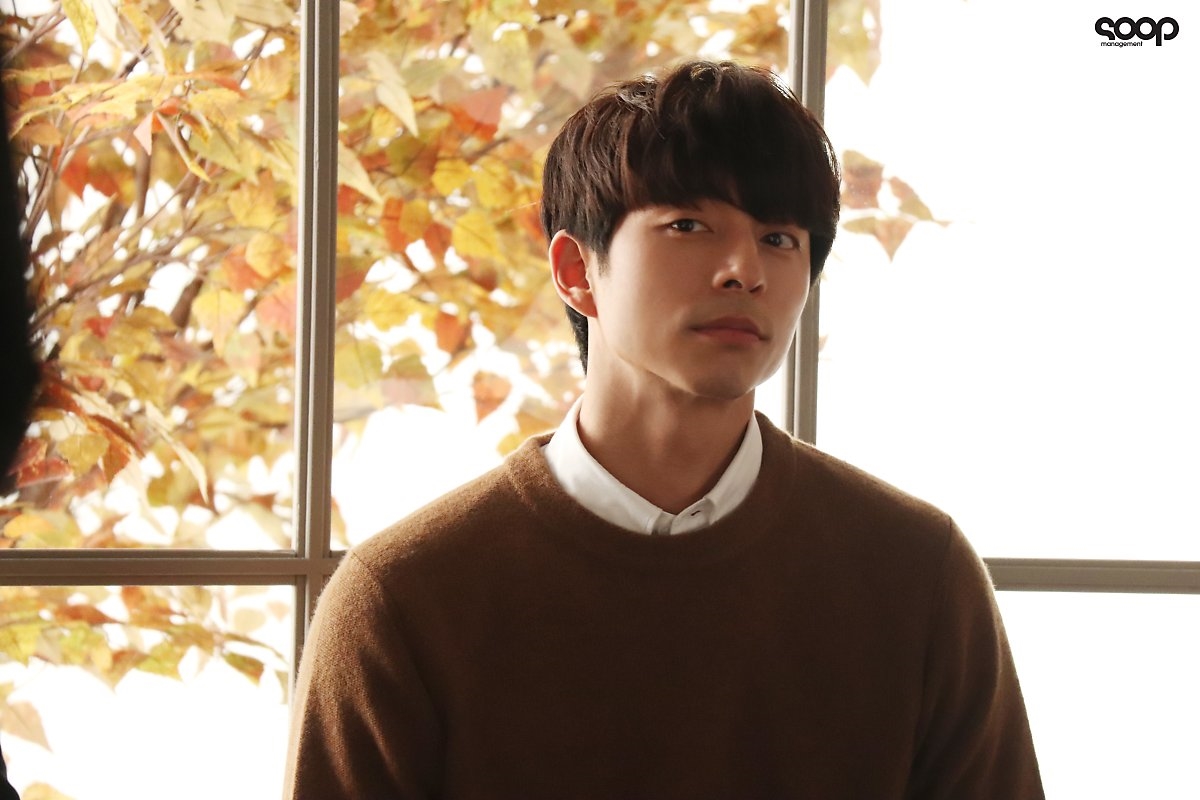 Gong Yoo tỏa khí chất nam thần trong bộ ảnh chụp quảng cáo mới