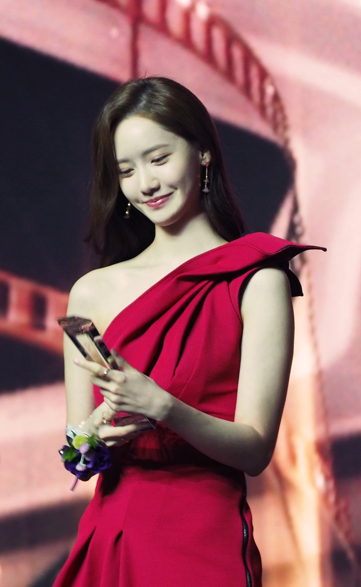 Yoona tung bộ ảnh đi thảm đỏ cả năm 2019 đẹp mê mẩn hút hồn
