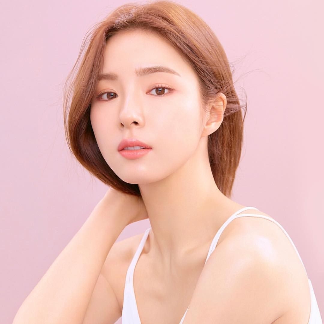 Shin Se Kyung quyên góp từ thiện tiền thu được từ việc làm YouTuber