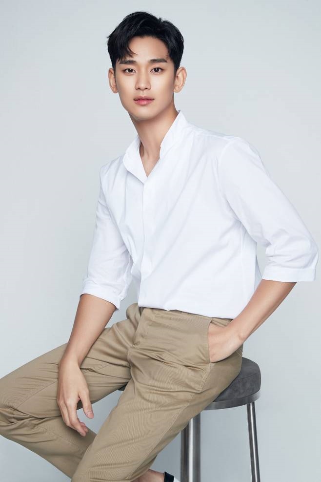 Kim Soo Hyun rời khỏi KeyEast sau 10 năm gắn bó và thành công
