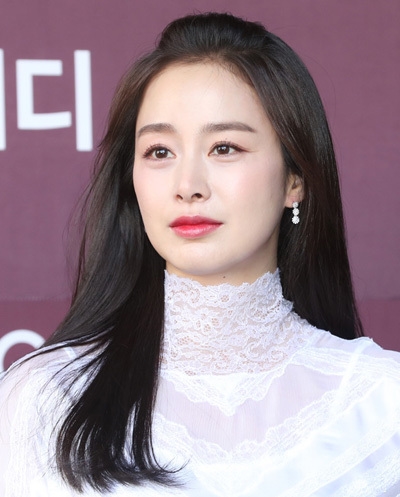 Kim Tae Hee góp mặt cùng dàn sao khủng dự Golden Disc Awards 2020