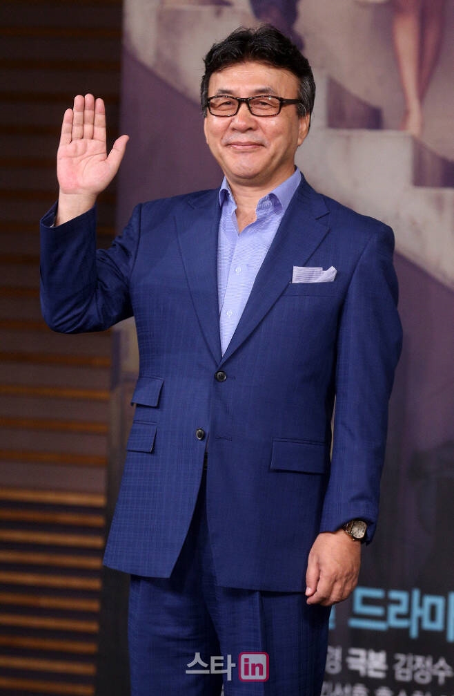 Nam diễn viên gạo cội Park Young Gyu kết hôn lần thứ 4 ở tuổi 66