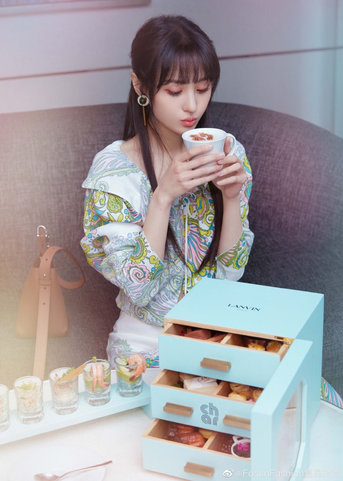 Trịnh Sảng bất ngờ mở tài khoản weibo chính thức đầu tiên