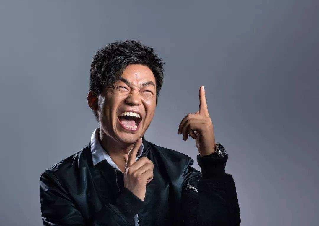 Sao Cbiz làm tổng tài bá đạo ngoài đời thật, gây bão vì phóng khoáng