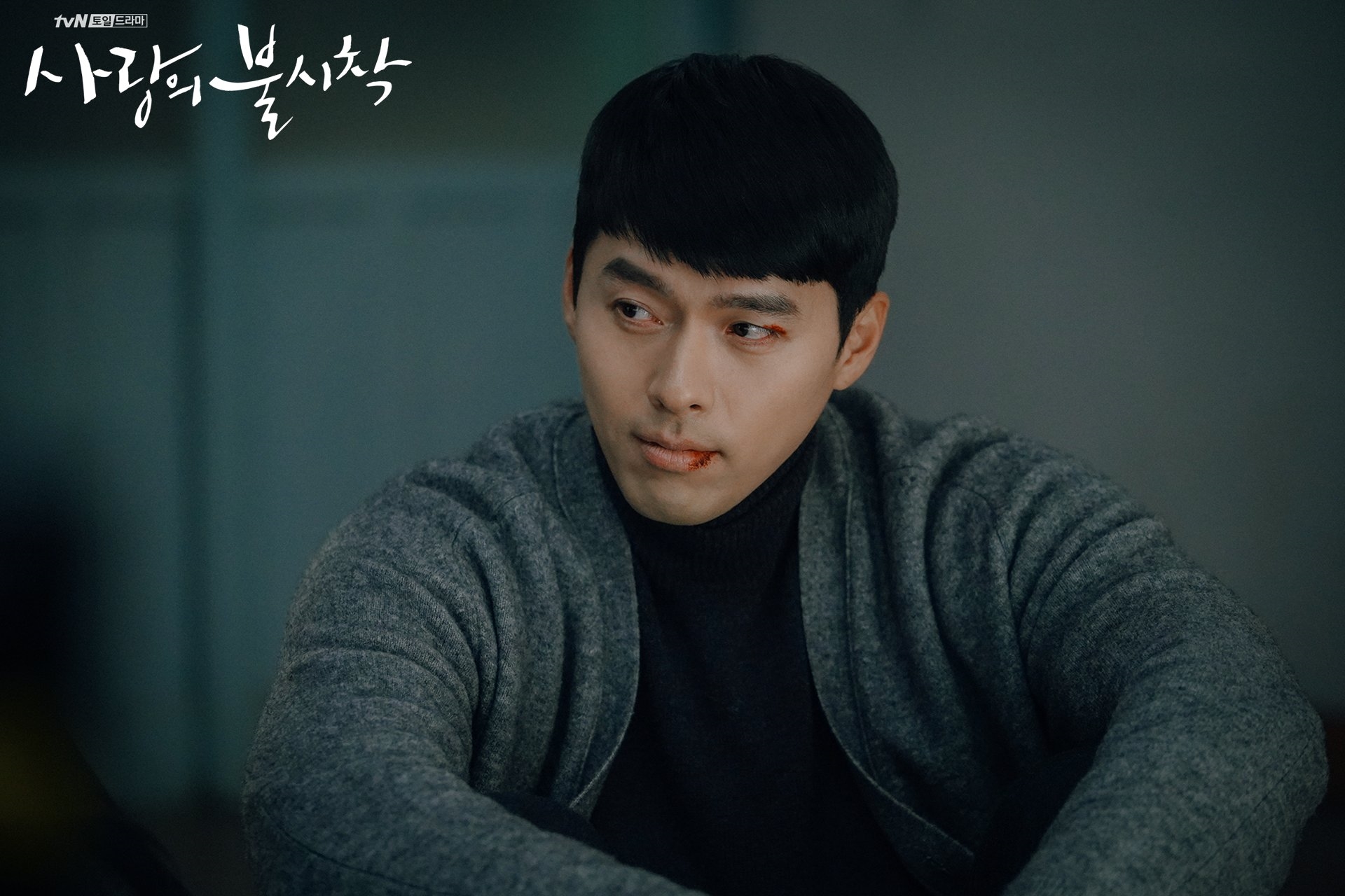 Hyun Bin - Son Ye Jin nhập tâm diễn xuất tạo ra cảnh hôn tuyệt đẹp