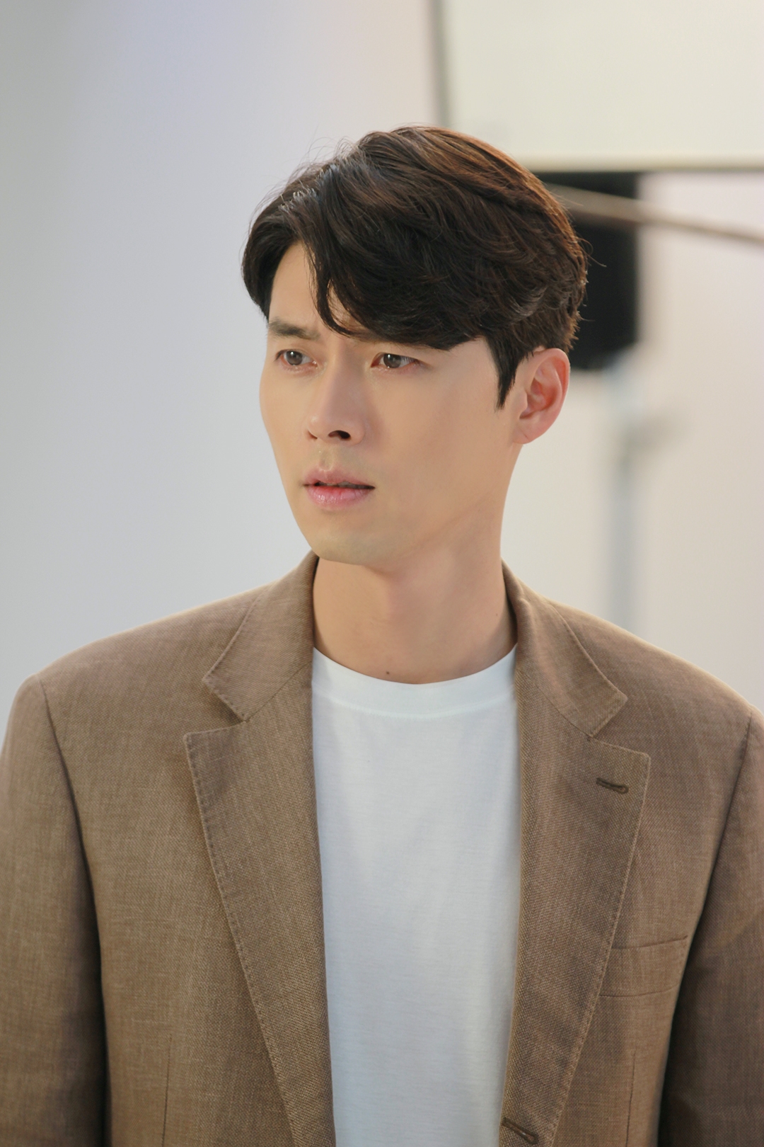 Hyun Bin lại vướng nghi vấn là sao hạng A bị hacker dọa tung scandal