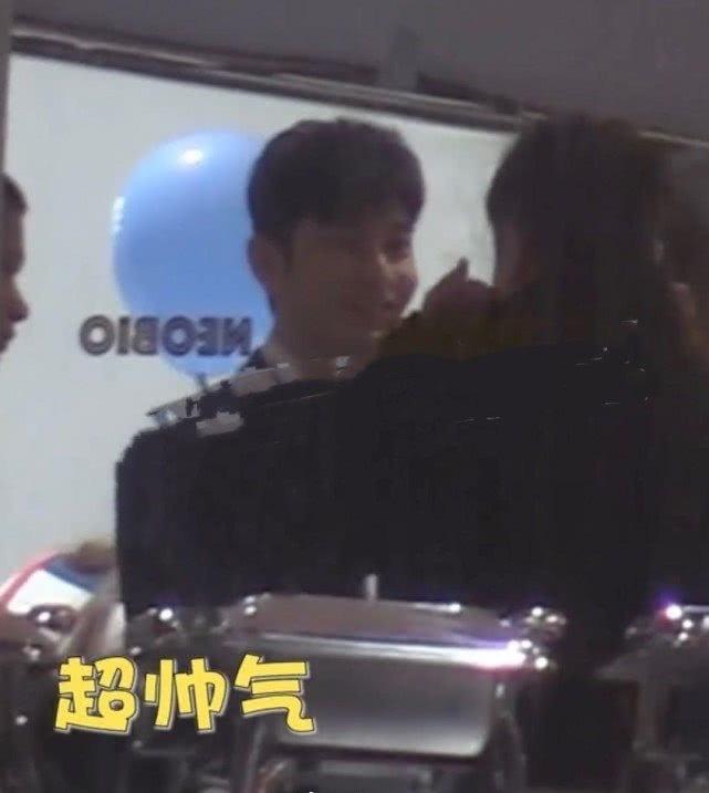 Huỳnh Hiểu Minh - AngelaBaby tái hợp ngày sinh nhật con trai