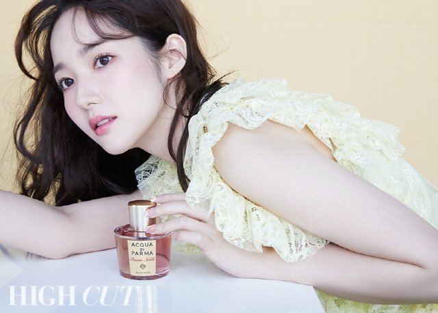 Park Min Young xinh như nàng tiên trong bộ ảnh tạp chí