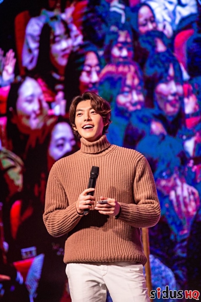 Kim Woo Bin đàm phán gia nhập công ty quản lý của Shin Min Ah