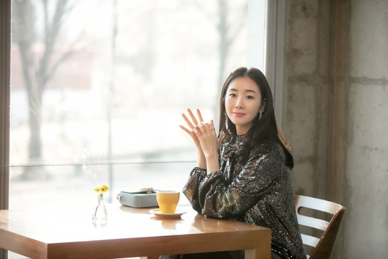 Choi Ji Woo 'gây sốt' khi đóng cameo trong 'Hạ cánh nơi anh'
