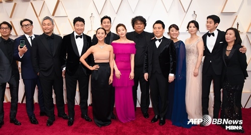 'Ký Sinh Trùng' thắng đậm tại lễ trao giải OSCAR 2020 với 4 giải lớn