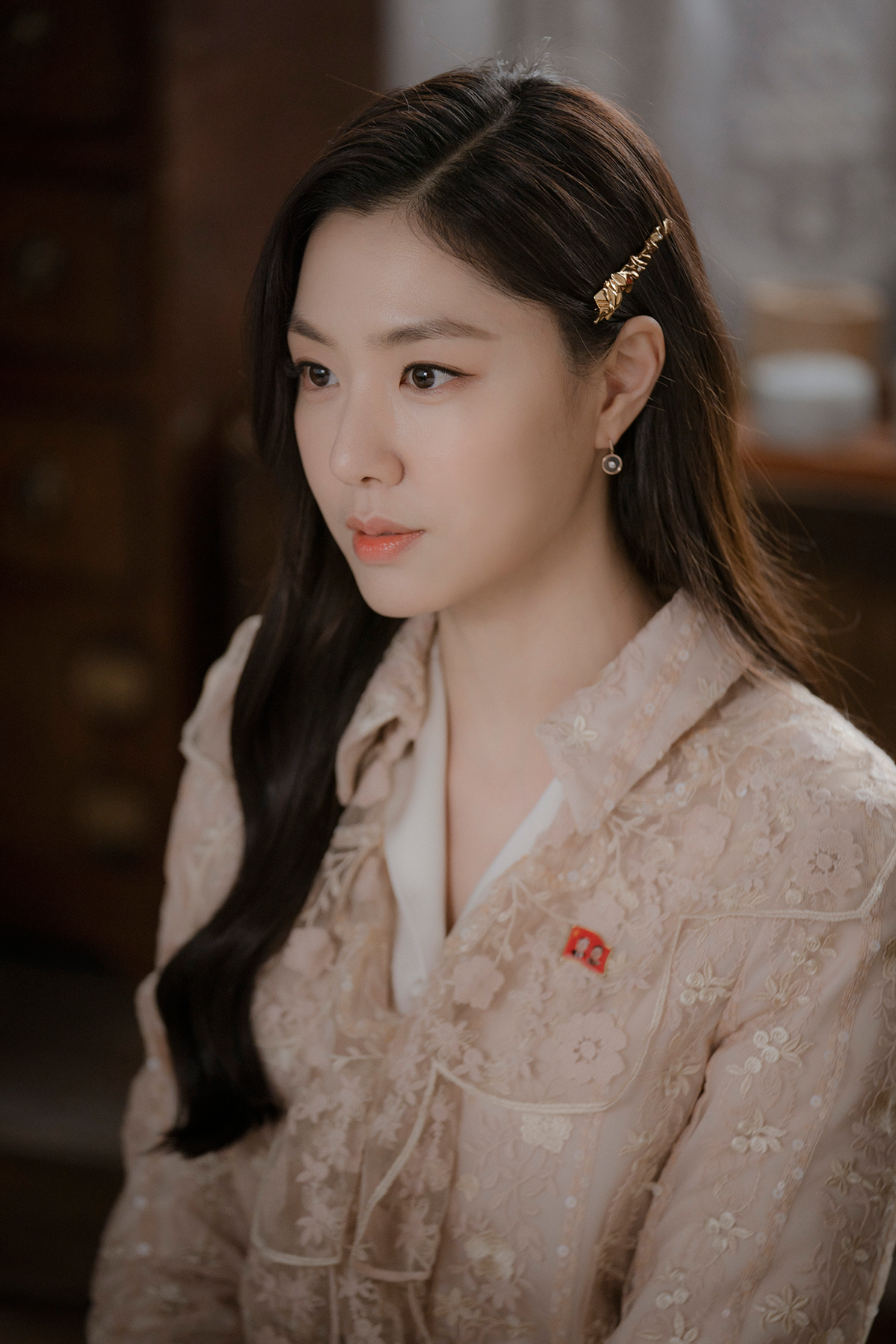 Seo Ji Hye xinh đẹp với phong cách thời trang trong 'Hạ cánh nơi anh'