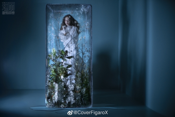 AngelaBaby hóa nữ thần băng giá trên tạp chí thời trang