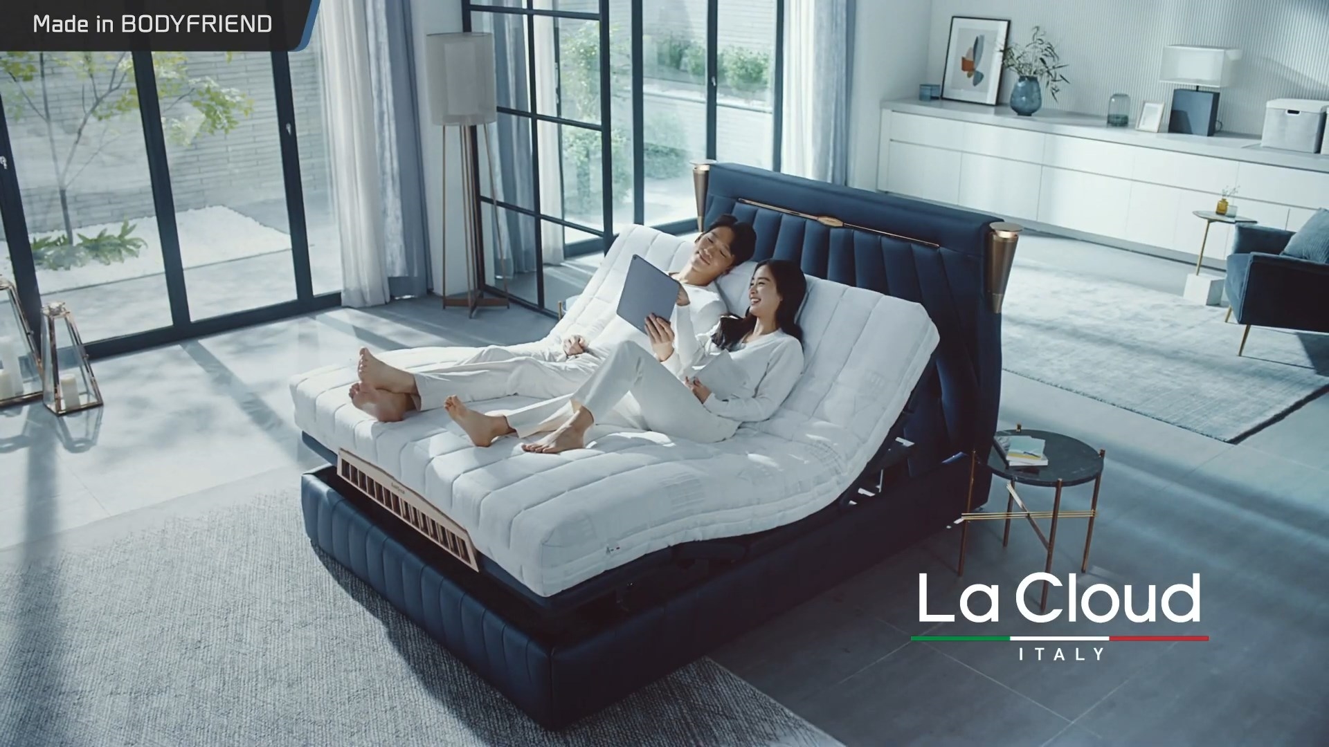 Bi Rain - Kim Tae Hee lần đầu đóng chung quảng cáo hậu kết hôn
