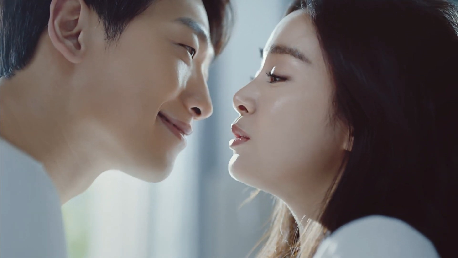 Bi Rain - Kim Tae Hee lần đầu đóng chung quảng cáo hậu kết hôn