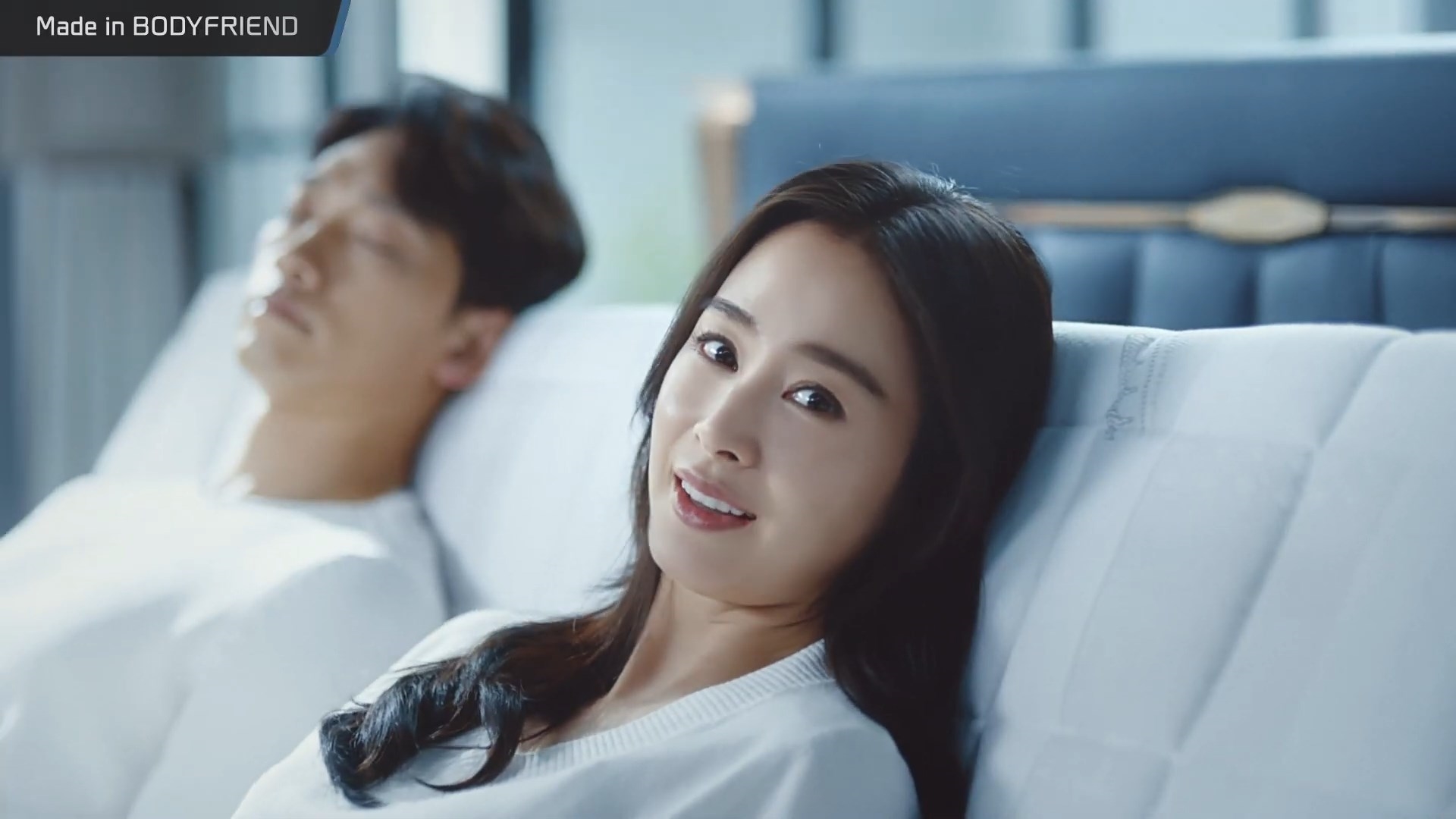Bi Rain - Kim Tae Hee lần đầu đóng chung quảng cáo hậu kết hôn