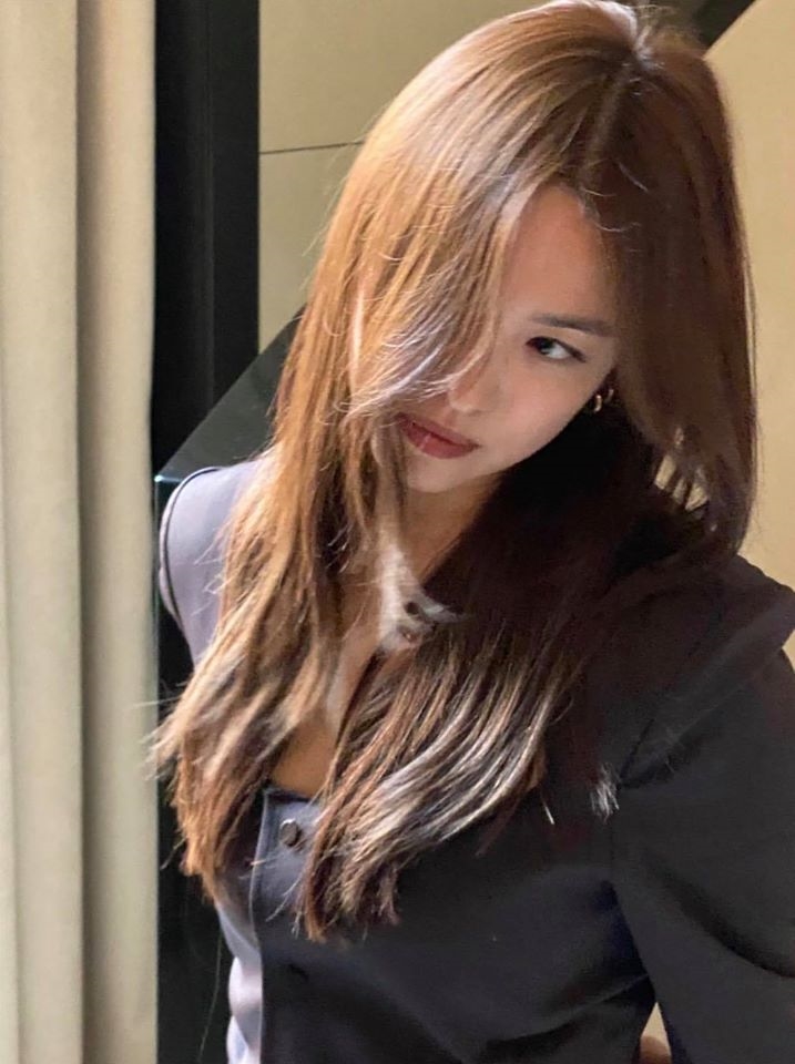 Song Hye Kyo đẹp trang chảnh dự sự kiện thời trang quốc tế