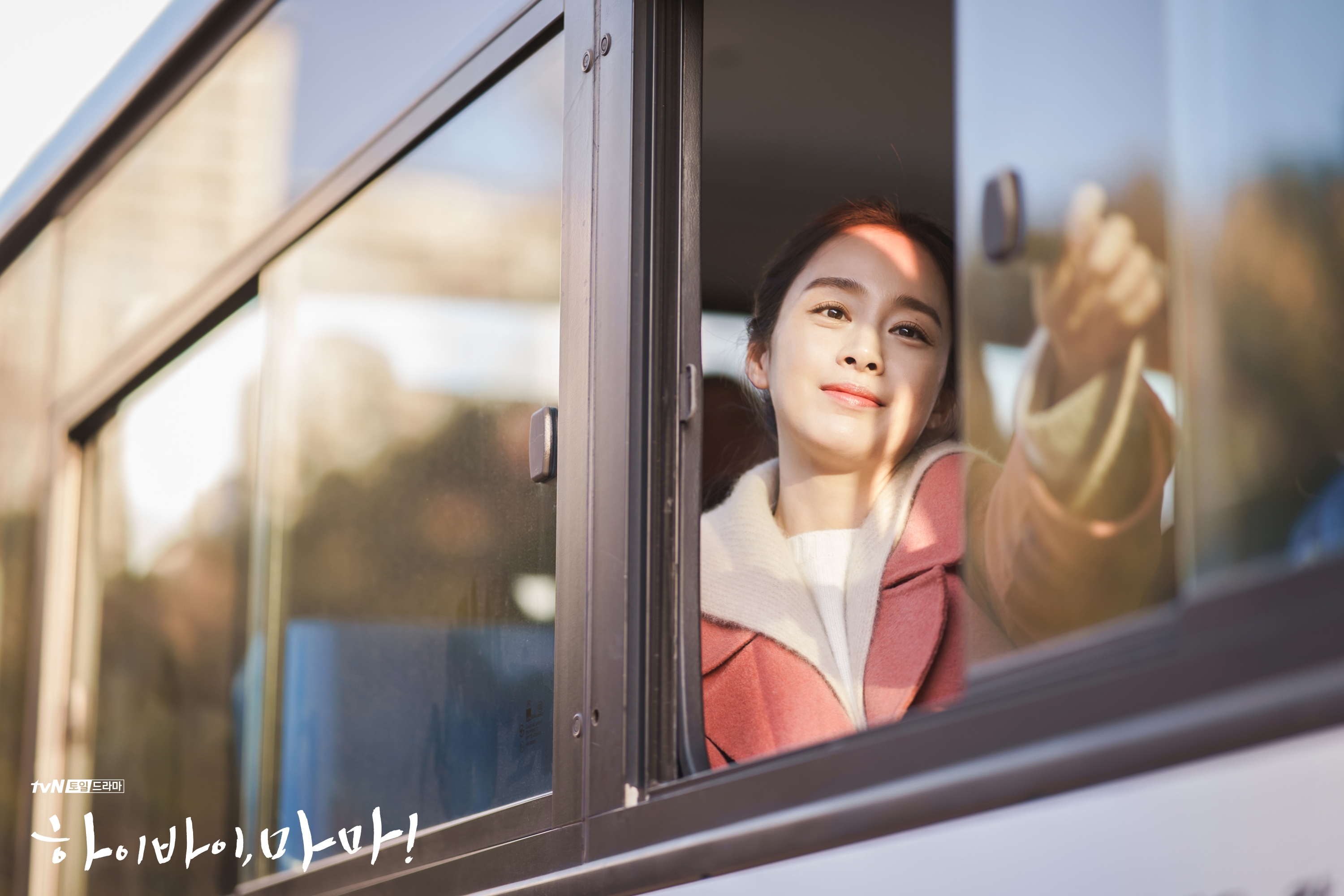 Kim Tae Hee gây xúc động với diễn xuất vai người mẹ trong phim mới