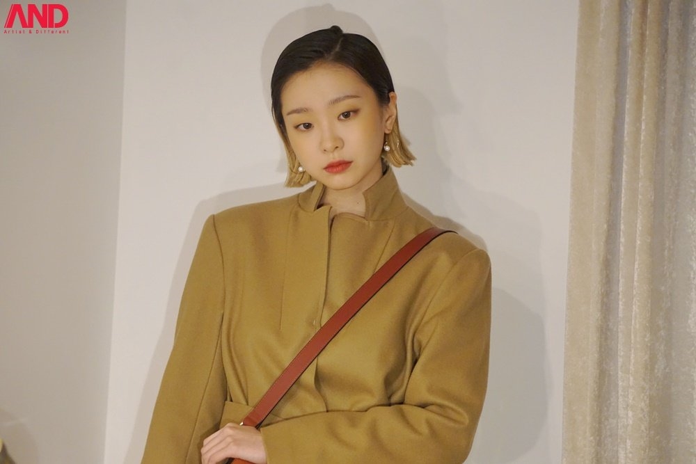 Nữ chính “Itaewon Class” Kim Da Mi vừa xinh vừa ngầu trong bộ ảnh mới