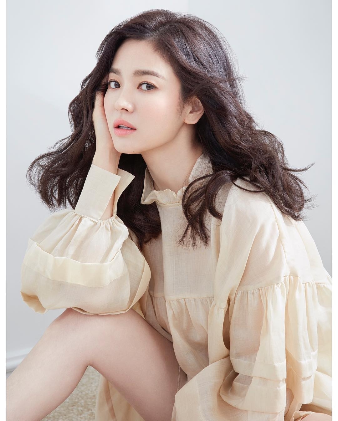 Song Hye Kyo và bí quyết sau làn da mịn màng của các nữ thần xứ Hàn