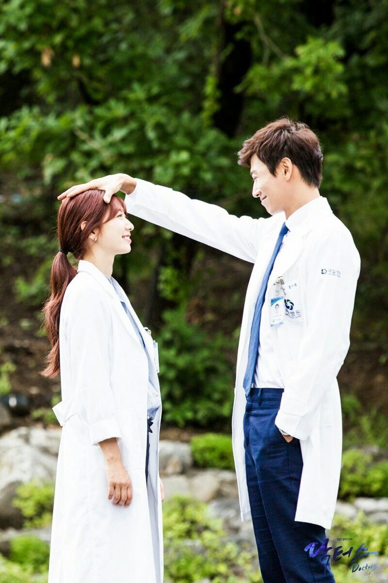 Những cặp đôi bác sĩ cực lãng mạn trong các drama Hàn