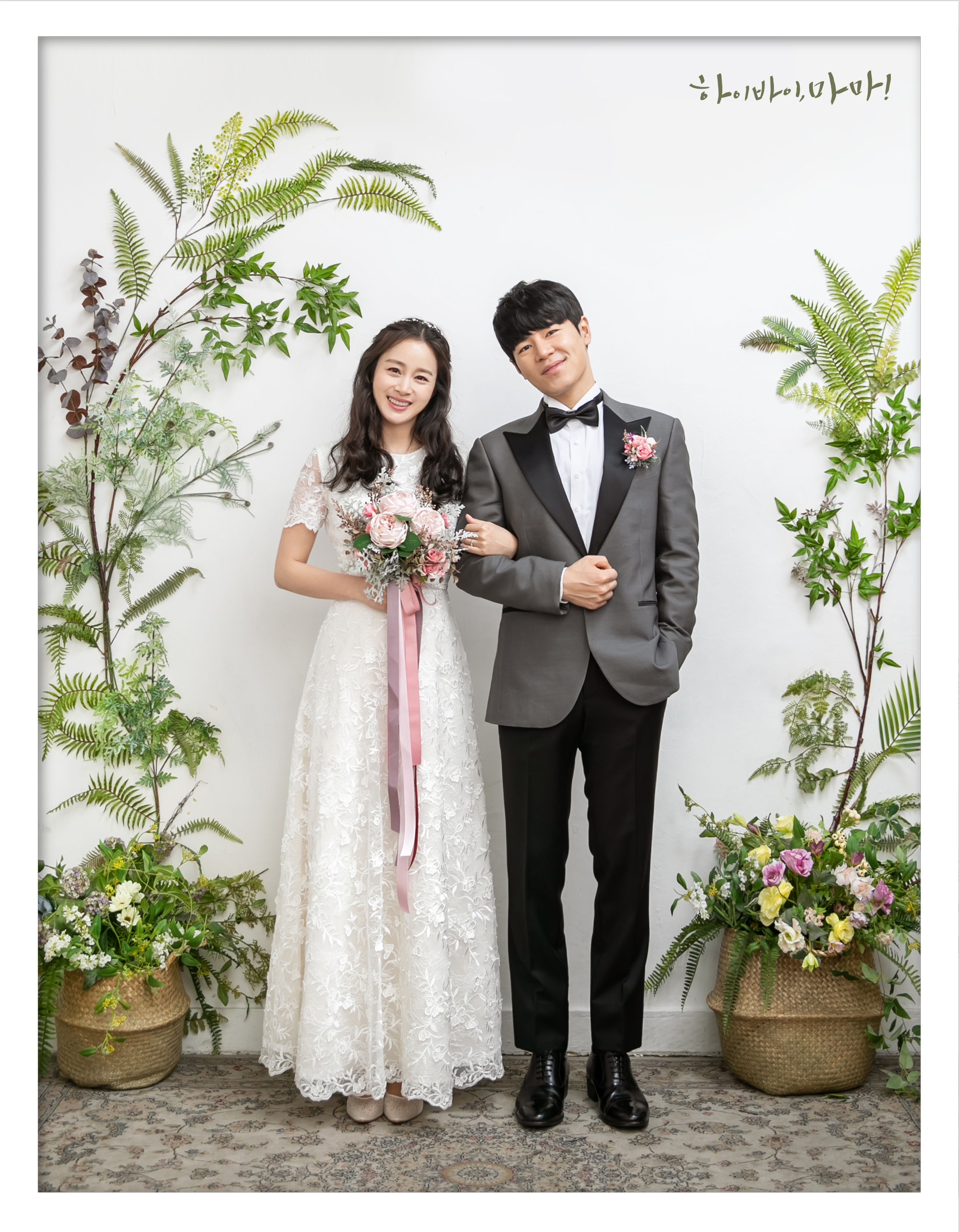 Kim Tae Hee bất ngờ mặc váy cưới cực đẹp sau 3 năm kết hôn