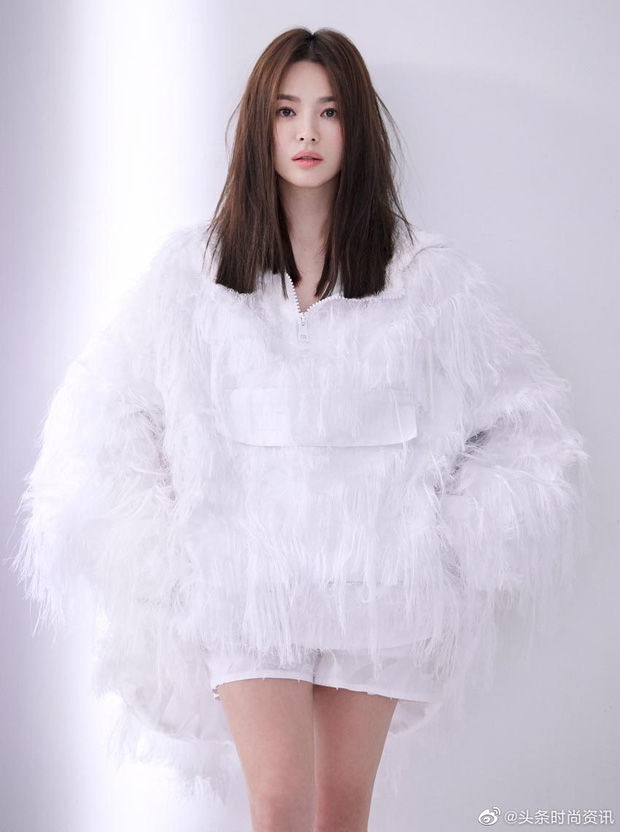 Song Hye Kyo ngời ngời khí chất trên tạp chí thời trang nước ngoài