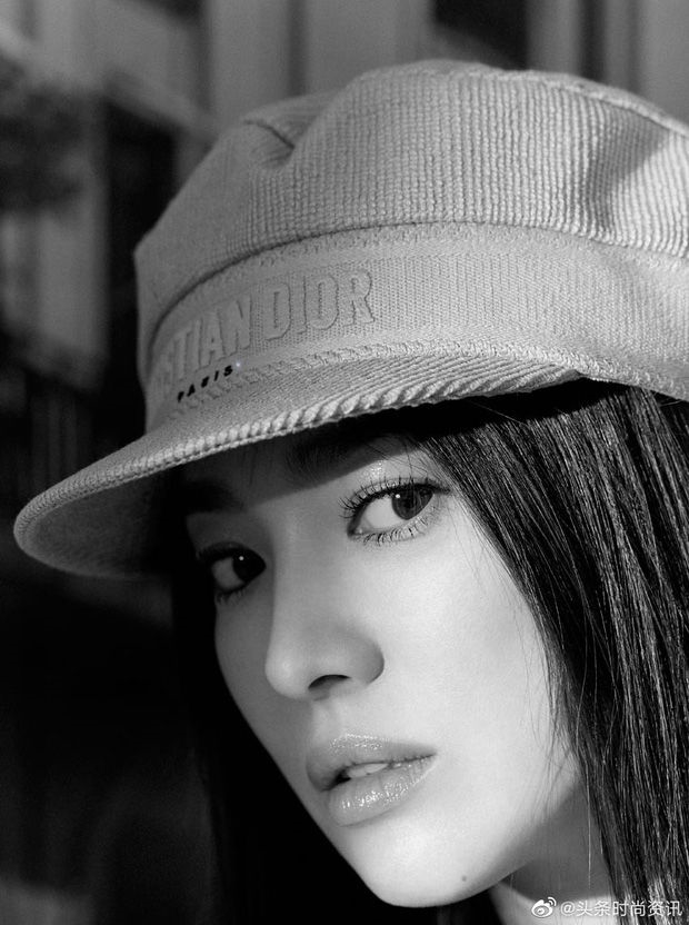 Song Hye Kyo ngời ngời khí chất trên tạp chí thời trang nước ngoài