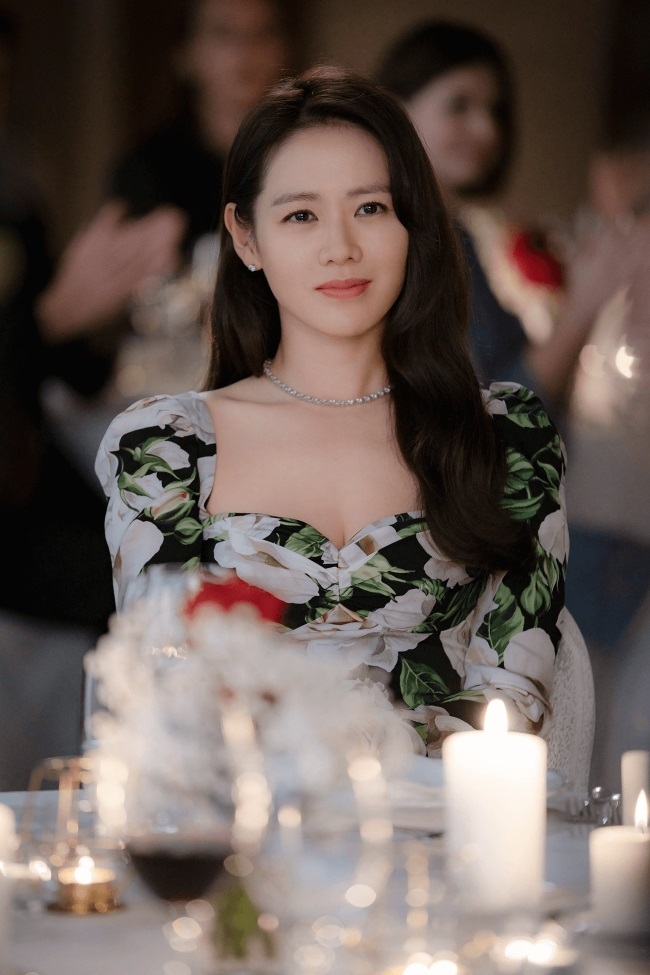 Lưu Diệc Phi, Song Hye Kyo... và nữ thần đẹp nhất của Hoa - Hàn