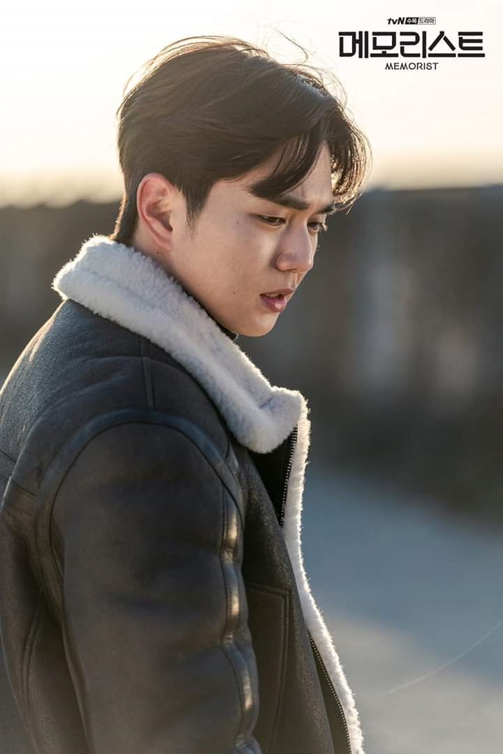 'Memorist' gây tò mò với hình ảnh mới của Yoo Seung Ho - Lee Se Young