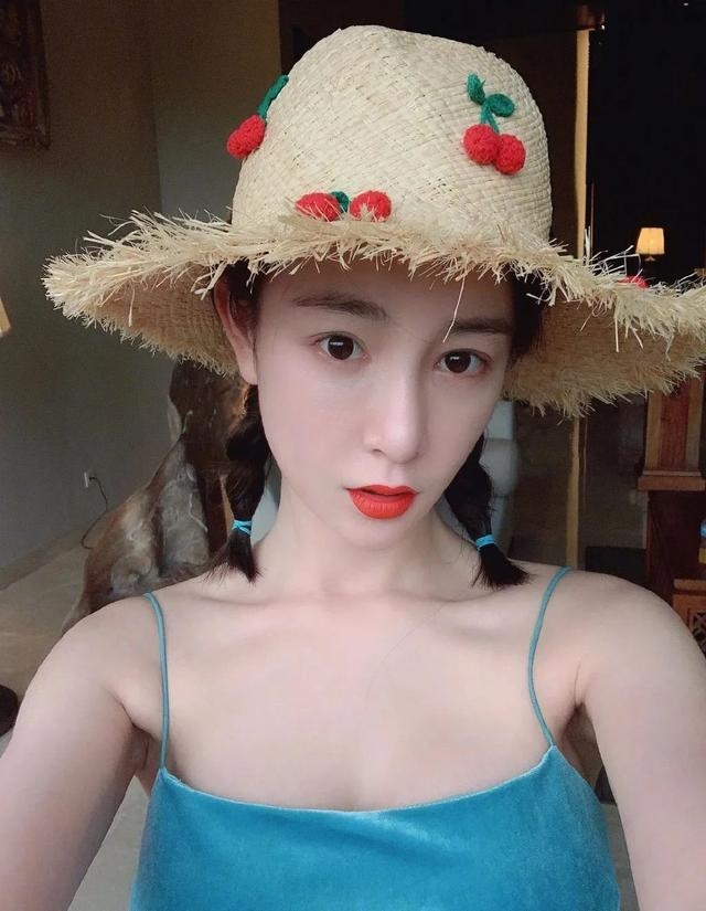 Trương Mông công khai hẹn hò lại bị 'bóc phốt' cướp chồng người ta