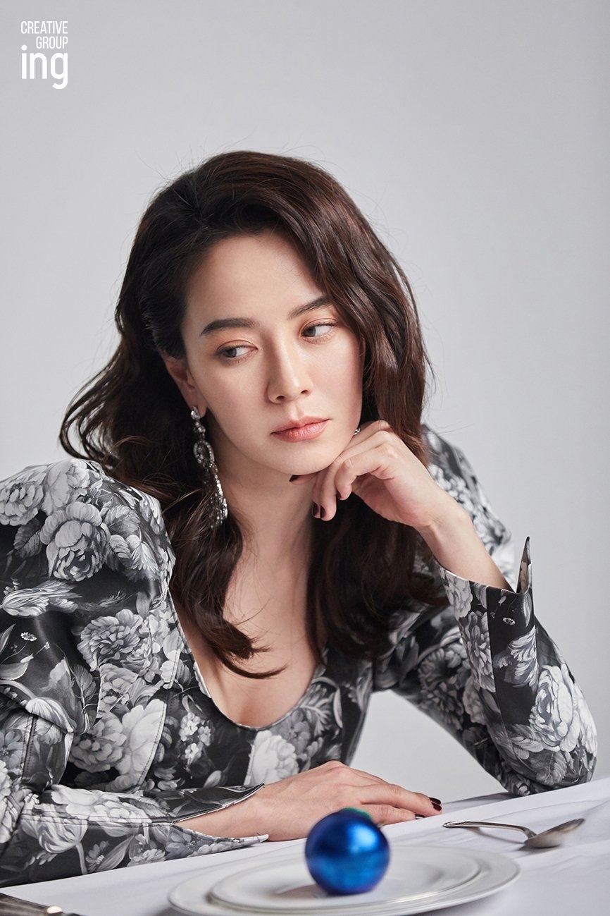 Song Ji Hyo sang chảnh, quyến rũ đầy tự tin trong bộ ảnh mới