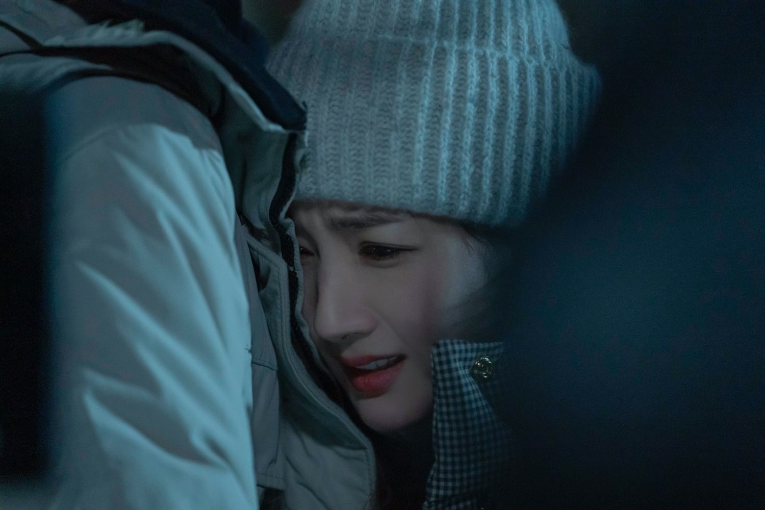 Park Min Young và Seo Kang Joon tung ảnh lãng mạn trong drama mới