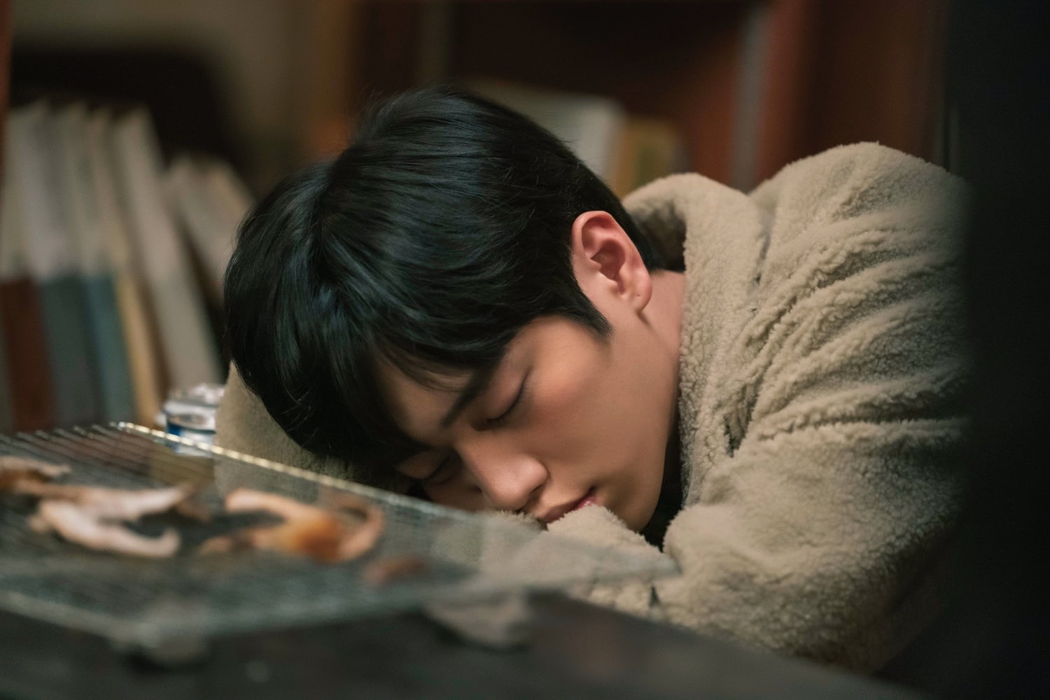 Park Min Young và Seo Kang Joon tung ảnh lãng mạn trong drama mới
