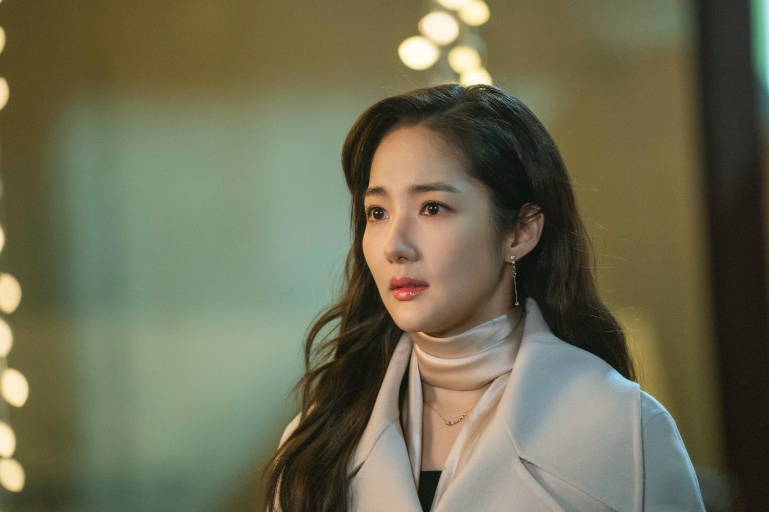 Park Min Young và Seo Kang Joon tung ảnh lãng mạn trong drama mới