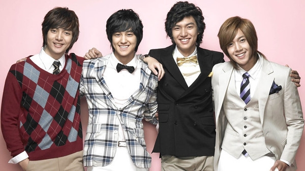 Kim Bum lần đầu khoe ảnh hậu xuất ngũ khiến fan mê mẩn