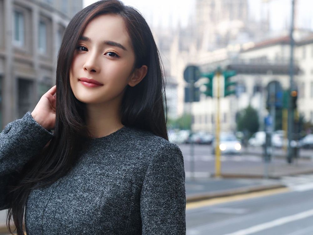 Dương Mịch rút đơn kiện khi biết anti-fan của mình đã 57 tuổi
