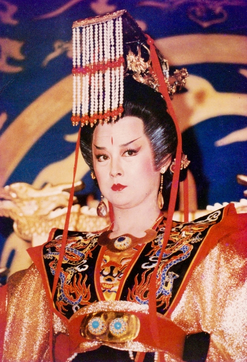 Phan Nghinh Tử - 'Tiểu Long Nữ' đẹp nhất Cbiz vẫn bị chồng bỏ