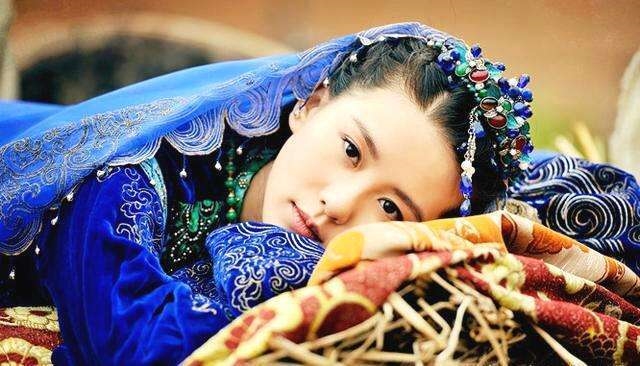 AngelaBaby, Lưu Thi Thi và những mỹ nhân dị vực hút hồn nhất Cbiz